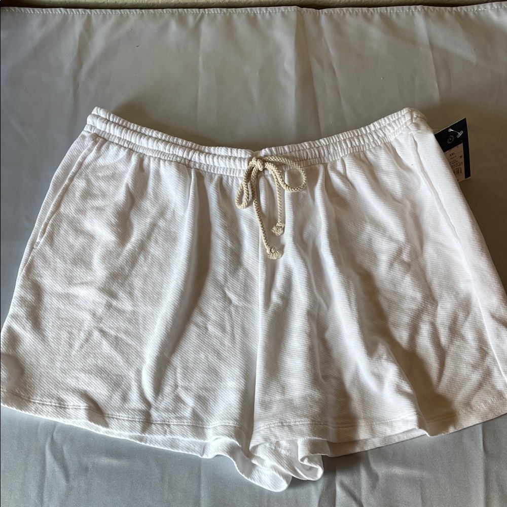 Universal Thread Leisure Studio Mid-Rise Pull-On Shorts